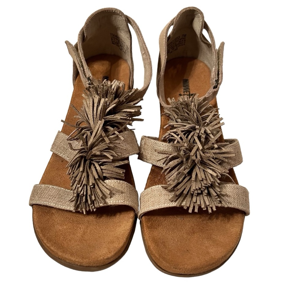 Minnetonka Desi Fringe Suede Wedge Sandal Size 7M NWOT